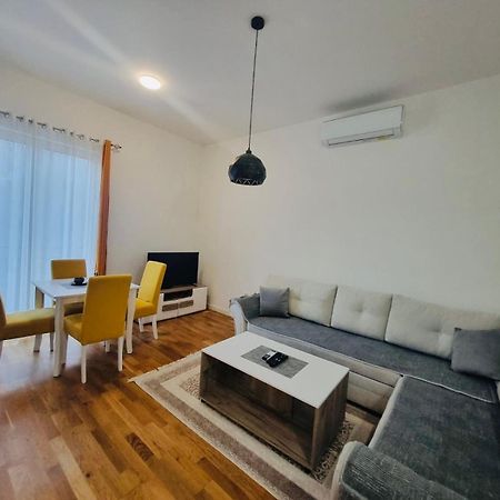 Apartment Dora Τσέτινιε Εξωτερικό φωτογραφία