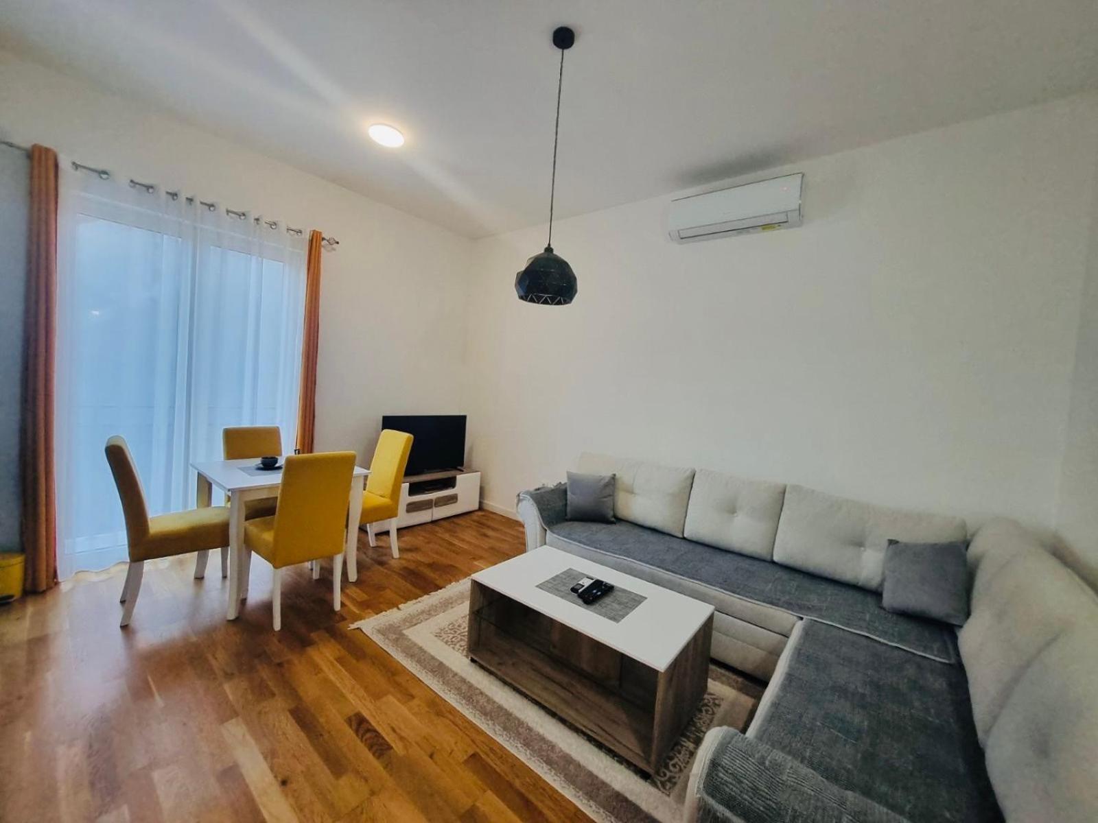 Apartment Dora Τσέτινιε Εξωτερικό φωτογραφία